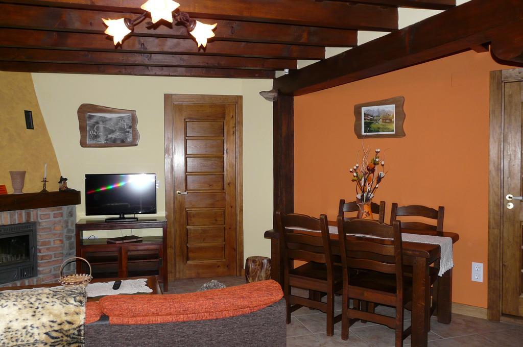Valmeo Apartamentos La Condesa מראה חיצוני תמונה